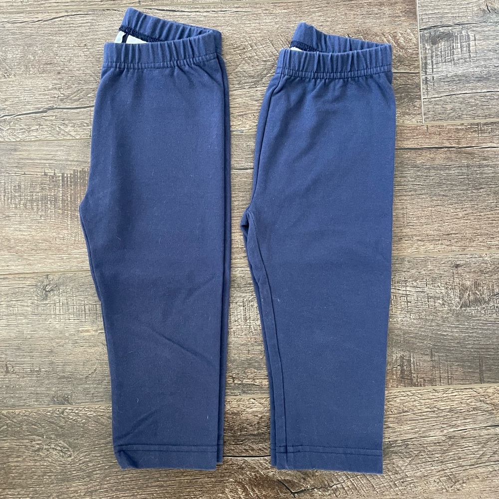 Hannah Andersson Bundle of navy capris - size 5